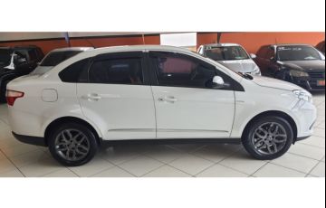 Fiat Grand Siena Essence 1.6 16V Dualogic (Flex) - Foto #4