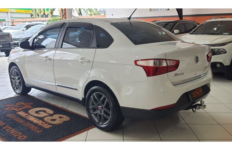 Fiat Grand Siena Essence 1.6 16V Dualogic (Flex) - Foto #7