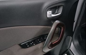 Fiat Toro 1.8 16V Evo Freedom - Foto #6