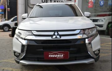 Mitsubishi Outlander 2.2 Mivec Di-d Hpe-s Awd - Foto #2