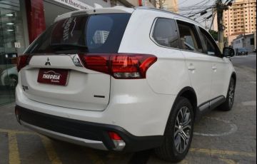 Mitsubishi Outlander 2.2 Mivec Di-d Hpe-s Awd - Foto #7