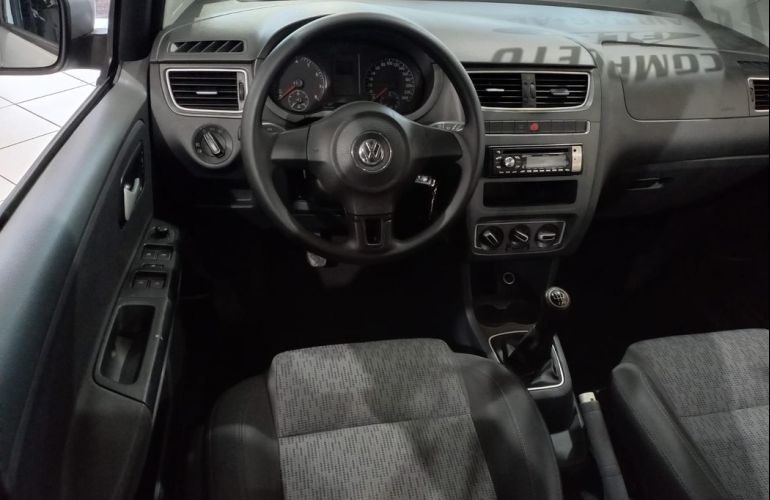 Volkswagen Fox 1.6 Mi 8v - Foto #7