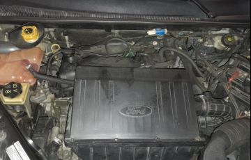 Ford Fiesta Sedan SE 1.6 Rocam (Flex) - Foto #5