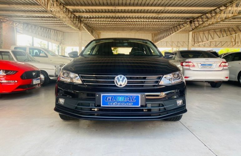 Volkswagen Jetta 2.0 TSI Highline DSG - Foto #1