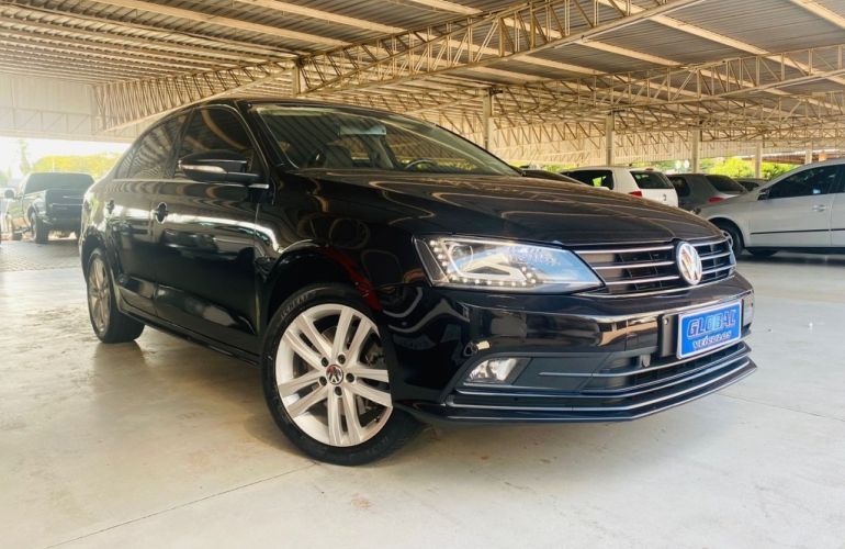 Volkswagen Jetta 2.0 TSI Highline DSG - Foto #2