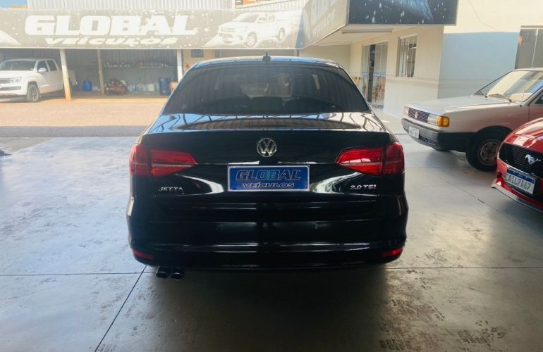 Volkswagen Jetta 2.0 TSI Highline DSG - Foto #7
