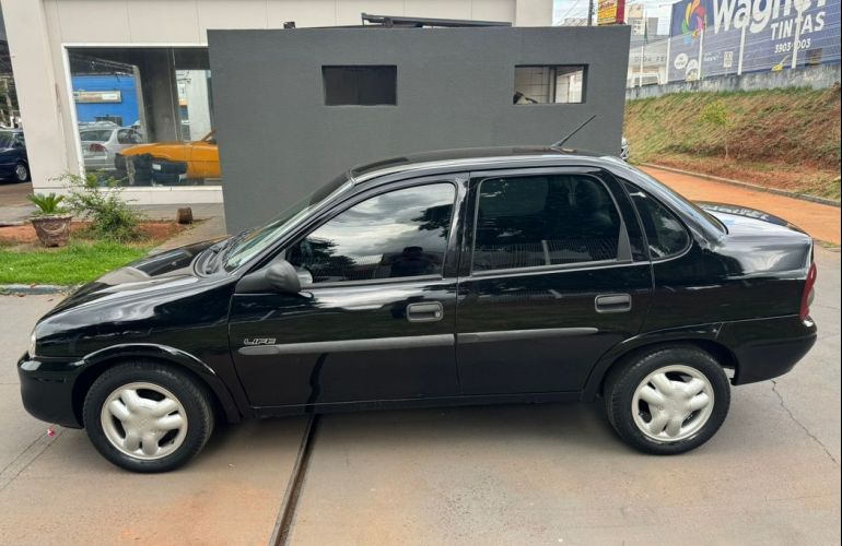 Chevrolet Classic 1.0 MPFi Life 8v - Foto #5
