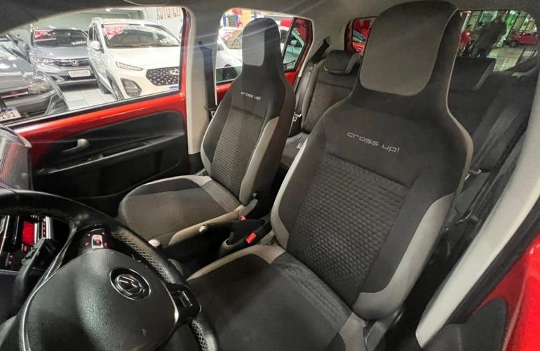Volkswagen Cross Up 1.0 TSi 12v - Foto #8