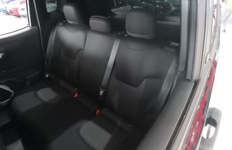 Jeep Renegade 1.8 16V Sport - Foto #9