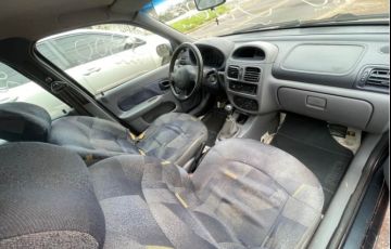 Renault Clio 1.0 16V (flex) 4p - Foto #3