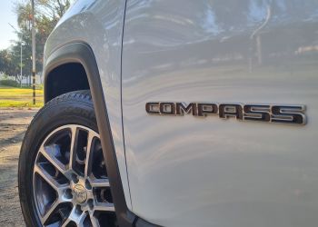 Jeep Compass 2.0 Sport (Aut) - Foto #4