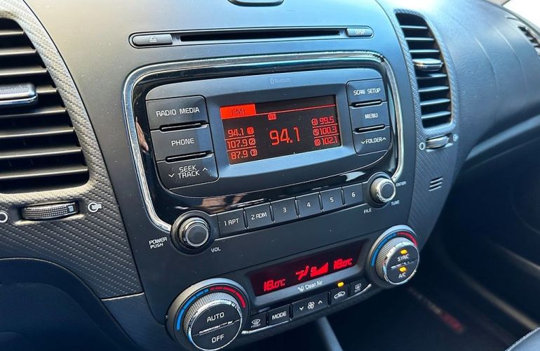 Kia Cerato 1.6 Sx 16v - Foto #8