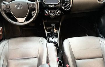 Toyota Etios Sedan Platinum 1.5 (Flex) (Aut) - Foto #6