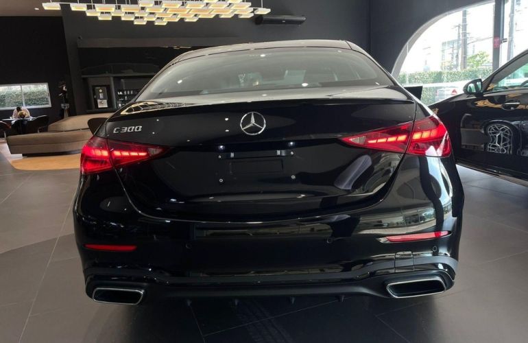Mercedes-Benz C 300 2.0 Eq Boost Amg Line - Foto #4