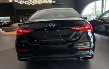 Mercedes-Benz C 300 2.0 Eq Boost Amg Line - Foto #4