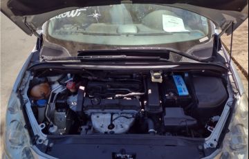 Peugeot 307 Sedan Presence 1.6 16V (flex) - Foto #6