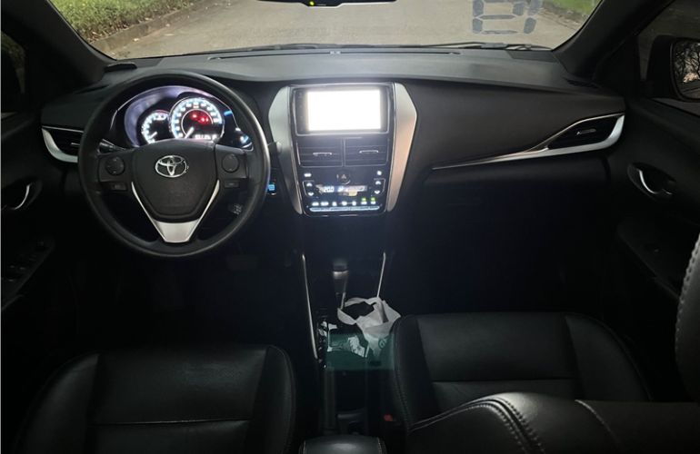 Toyota Yaris 1.3 16V Flex Xl Plus Tech Multidrive - Foto #3