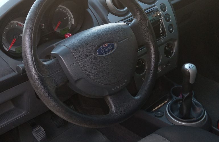 Ford Fiesta Hatch SE 1.0 RoCam (Flex) - Foto #6