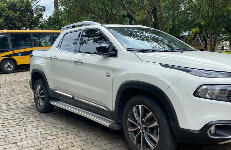 Fiat Toro Volcano 2.0 diesel AT9 4x4 - Foto #3