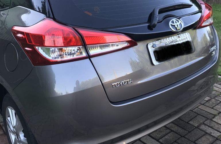 Toyota Yaris 1.3 XL (Flex) - Foto #1