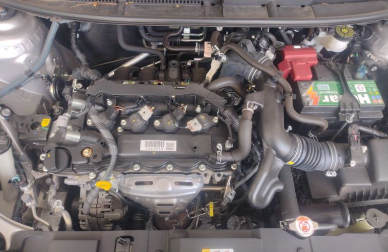 Toyota Yaris 1.5 XL Plus Connect CVT - Foto #4