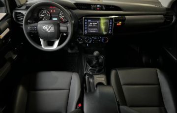 Toyota Hilux 2.8 D-4d Turbo CD Power Pack 4x4 - Foto #7