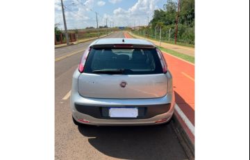 Fiat Punto Essence 1.6 16V (Flex) - Foto #4