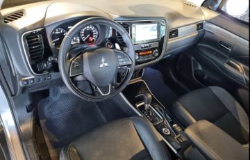 Mitsubishi Outlander 3.0 Mivec V6 Hpe-s Awd - Foto #7