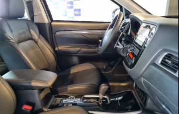 Mitsubishi Outlander 3.0 Mivec V6 Hpe-s Awd - Foto #10