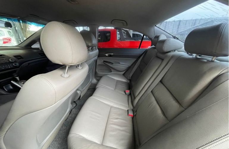 Honda Civic Sedan LXS 1.8 - Foto #4