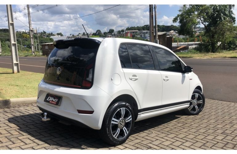 Volkswagen up! 1.0 TSI Connect - Foto #4