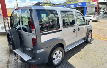 Fiat Doblò Adventure 1.8 8V - Foto #4