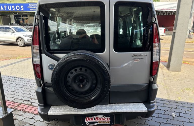 Fiat Doblò Adventure 1.8 8V - Foto #5