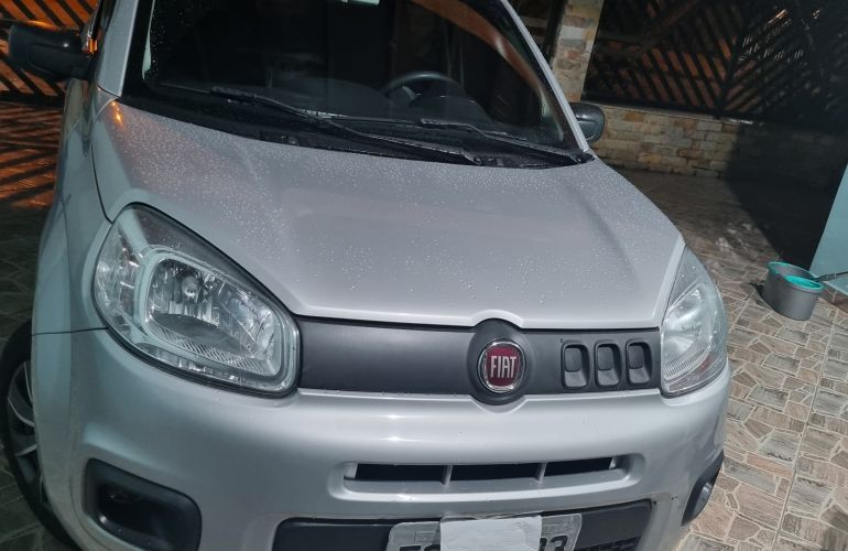 Fiat Uno Attractive 1.0 8V (Flex) 4p - Foto #1
