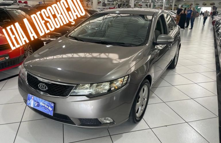 Kia Cerato 1.6 Ex3 Sedan 16v - Foto #1