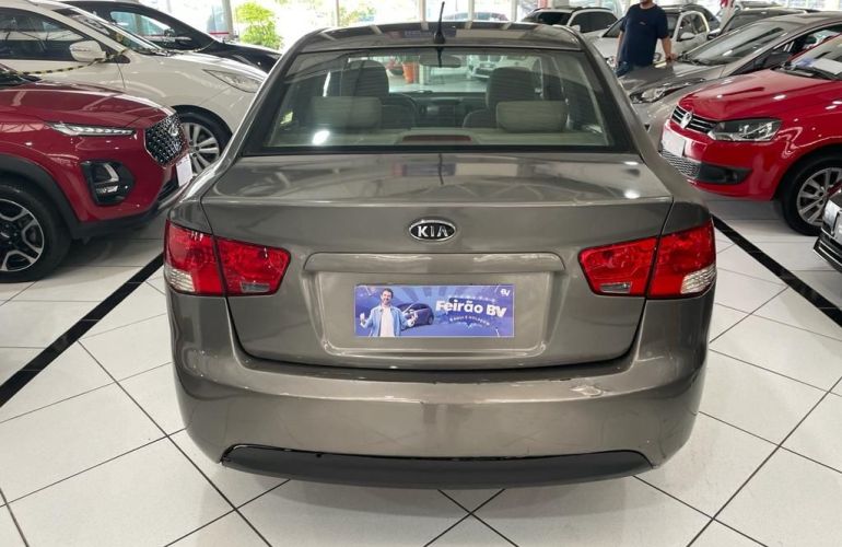 Kia Cerato 1.6 Ex3 Sedan 16v - Foto #6