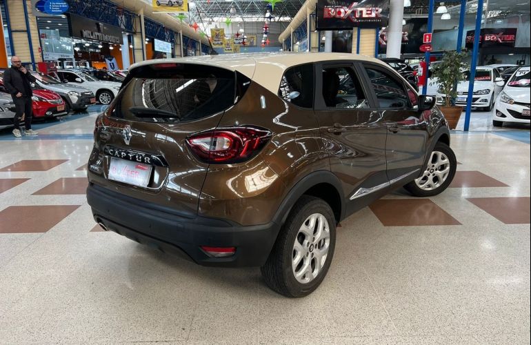 Renault Captur 1.6 16V Sce Life - Foto #2