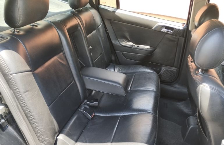 Chevrolet Astra Hatch Advantage 2.0 (Flex) - Foto #10