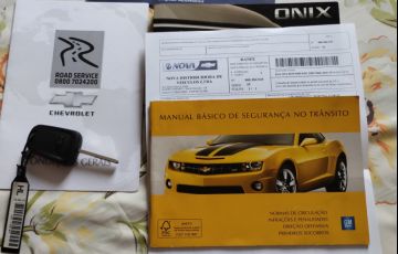 Chevrolet Onix 1.4 LT SPE/4 - Foto #2