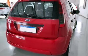 Ford Fiesta Hatch 1.0 - Foto #5