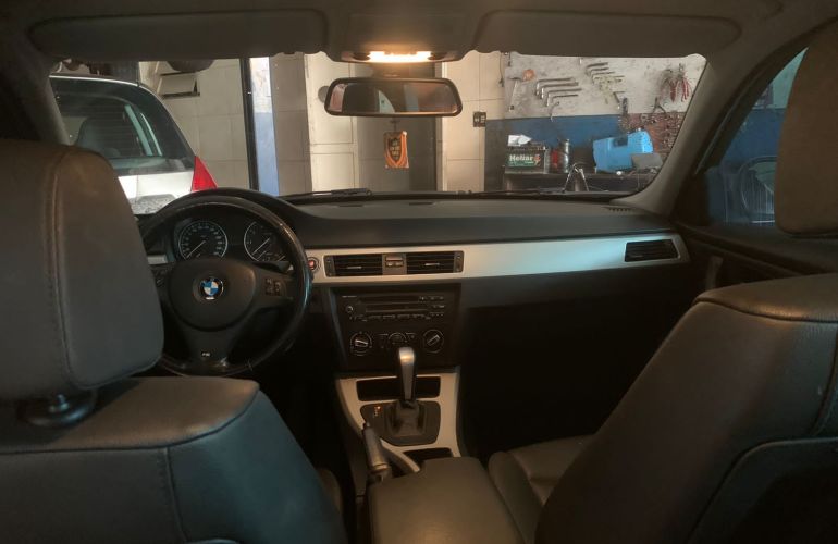 BMW 318i (aut) - Foto #1