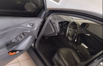 Ford Focus Hatch Titanium Plus 2.0 PowerShift