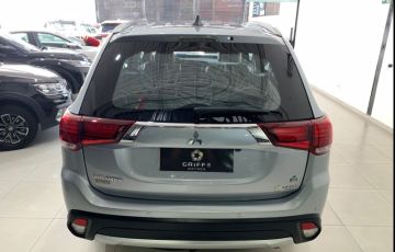 Mitsubishi Outlander 2.0 Comfort 16v - Foto #5