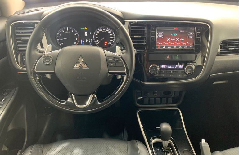 Mitsubishi Outlander 2.0 Comfort 16v - Foto #7