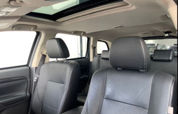 Mitsubishi Outlander 2.0 Comfort 16v - Foto #9