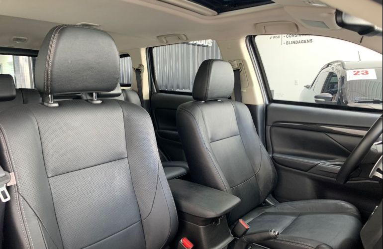 Mitsubishi Outlander 2.0 Comfort 16v - Foto #10