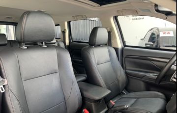 Mitsubishi Outlander 2.0 Comfort 16v - Foto #10