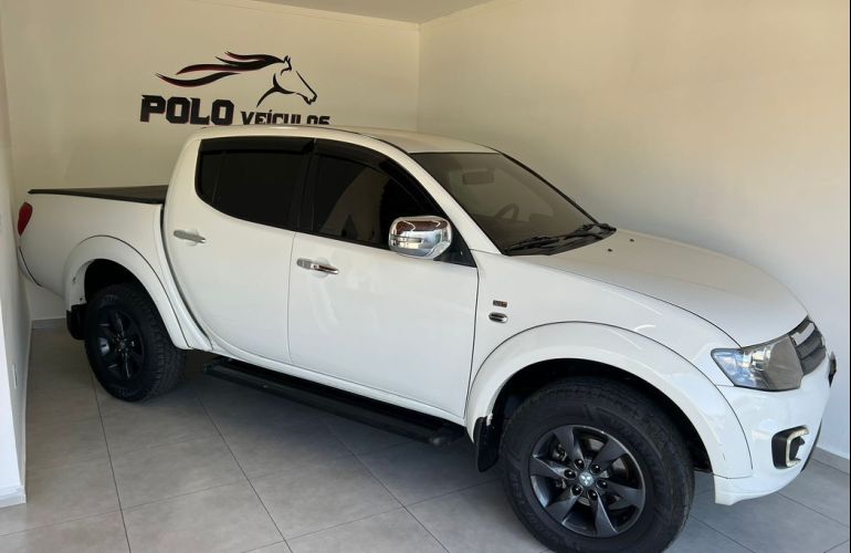 Mitsubishi L200 Triton 3.2 Hpe 4x4 CD 16V Turbo Intercooler - Foto #1