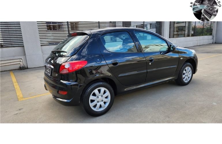 Peugeot 207 1.4 Xr 8V Flex 4p Manual - Foto #3