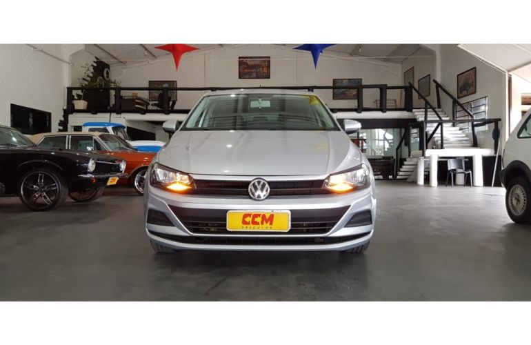 Volkswagen Polo 1.0 - Foto #1
